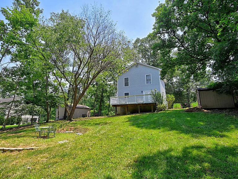 271 Paw Paw Dr — Photo 5