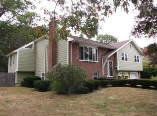 23 Squire Ct, East Walpole, MA 02032