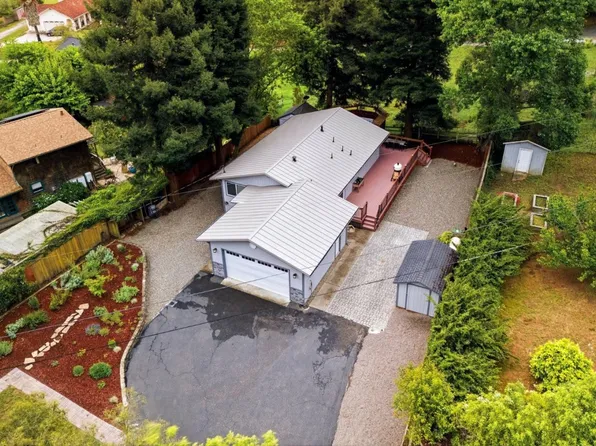 769 Calabasas Rd, Watsonville, CA 95076