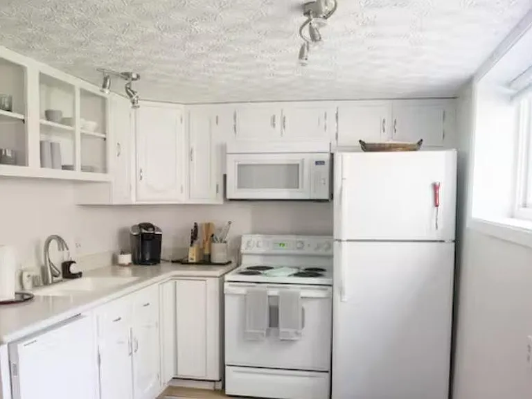 1534 W 15th Ave #B — Photo 7