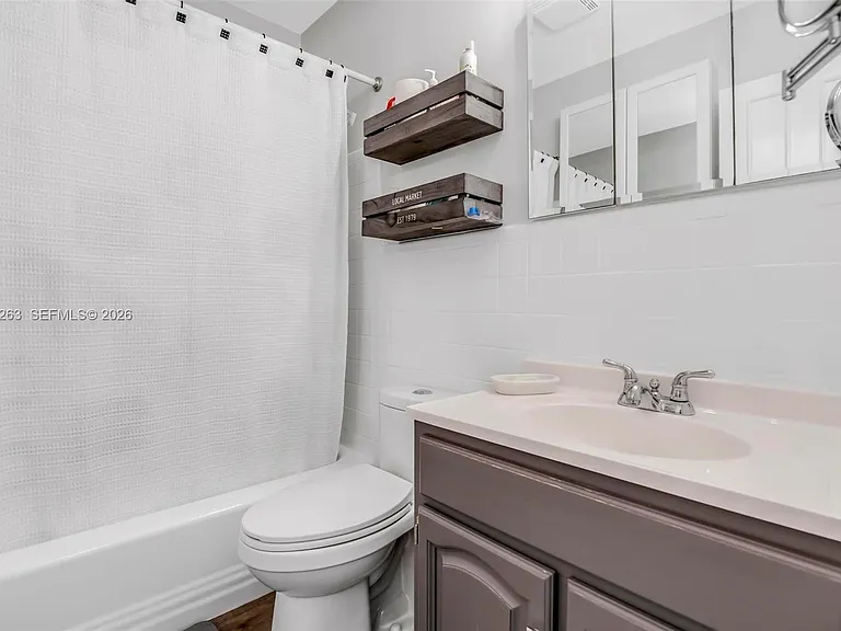 901 SW 11th Ave #17H — Photo 11
