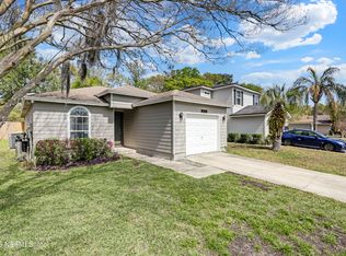 11187 MIKRIS Drive N, Jacksonville, FL 32225