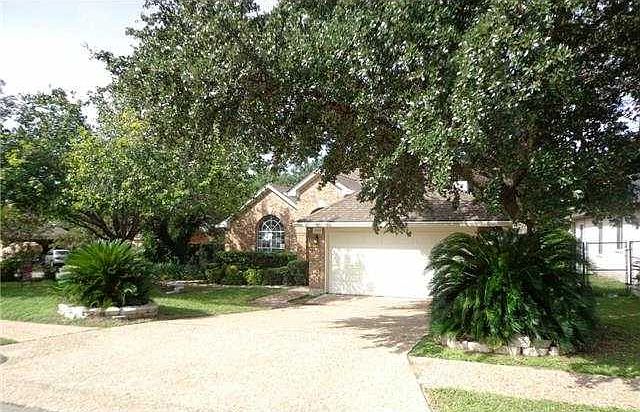 1st image of 2638 Eastwood Ln