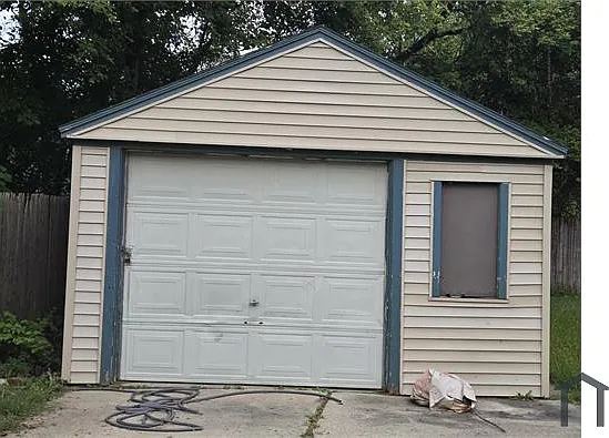 3 bed, $1,400 — Photo 3