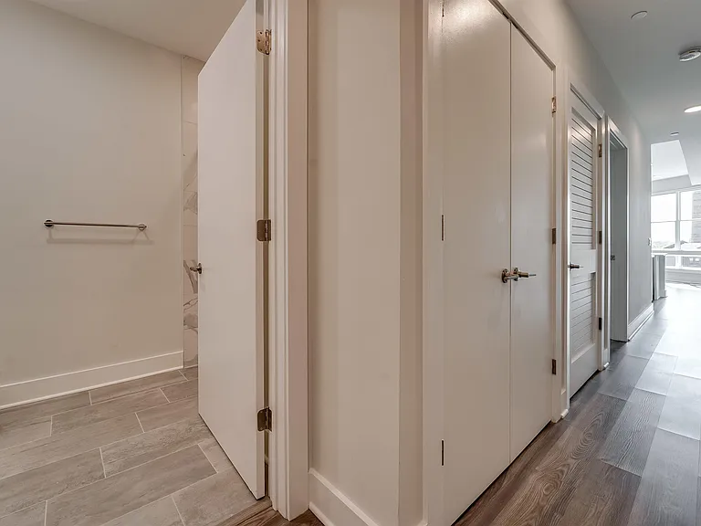 660 Grand St #310 — Photo 7