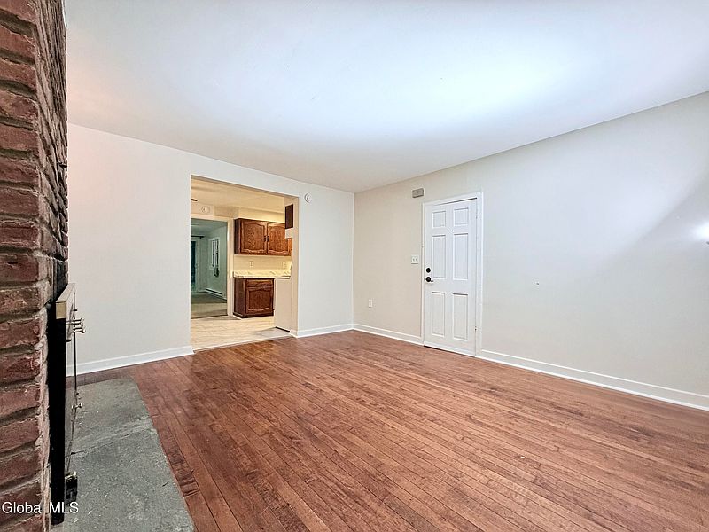 3rd image of 377 Hamilton Street