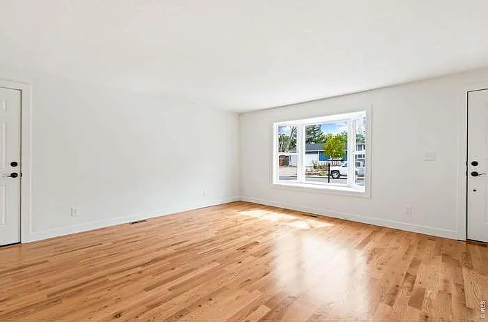 503 Honey Locust Dr — Photo 4