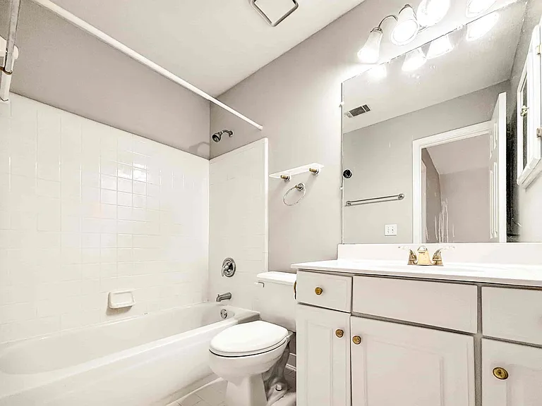 2092 Drogheda Ln — Photo 25