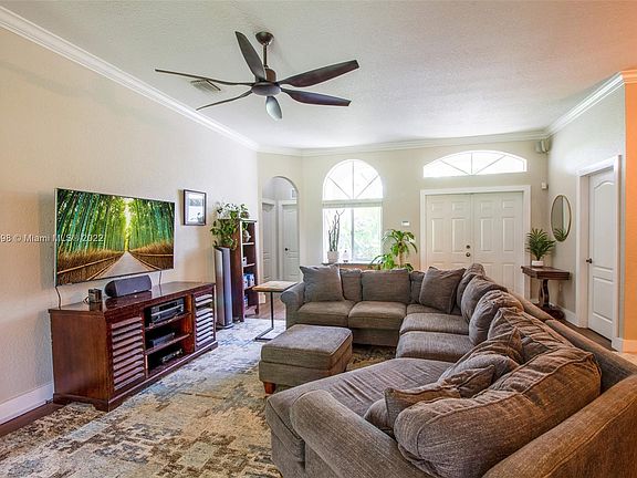 5th image of 2175 SE 20th Ave #2175