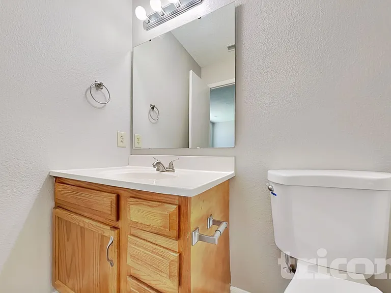 6453 Townsend Way — Photo 9
