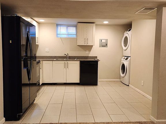 4th image of 4620-4622 S Lowell Blvd #4620B