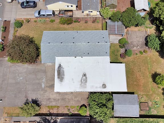 3rd image of 1425 Taney St