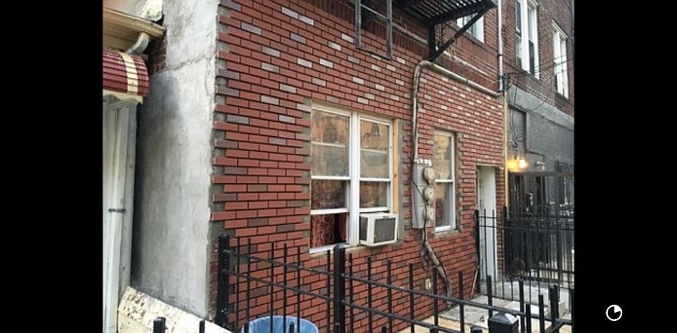Building Photo 3