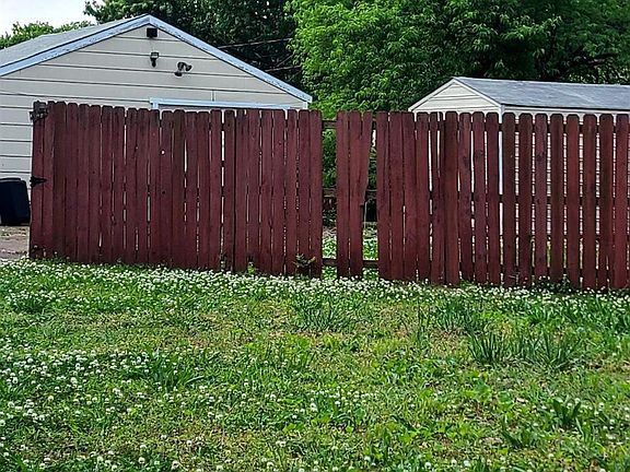 5th image of 2100 Norris Rd NW
