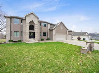 525 School Rd, Portage, WI 53901