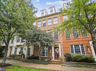 440 Ferdinand Day Dr, Alexandria, VA 22304