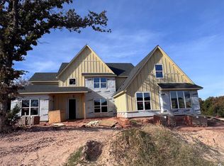 4601 Maple Ridge Dr, Edmond, OK 73034