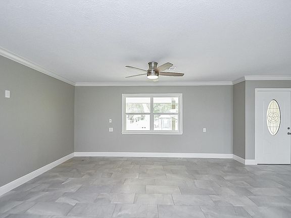 5th image of 366 Ilfrey St