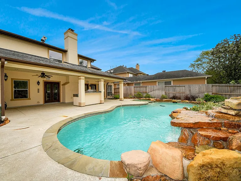 14207 Jade Cove Dr — Photo 43