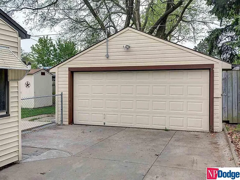 4005 Spring Cir — Photo 12