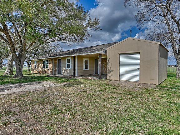 3rd image of 3249 Newsom Rd