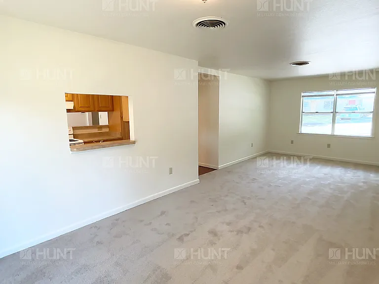 112 Alabama Dr — Photo 5