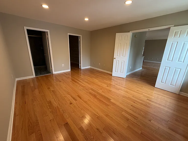 489 Hawthorne Pl — Photo 17