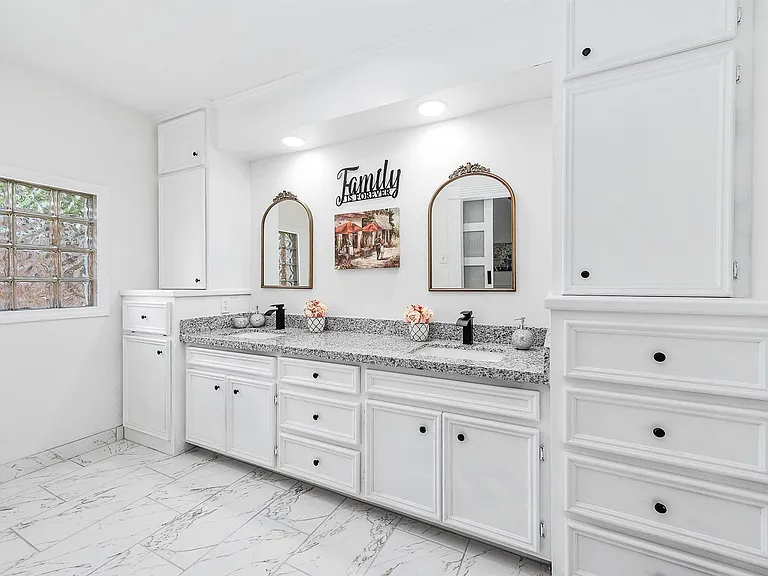 13407 Wells River Dr — Photo 21