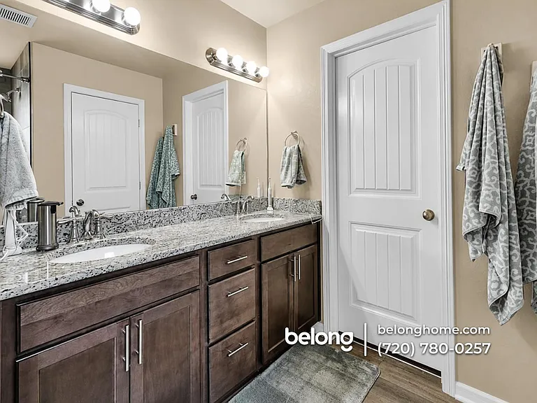 10224 Hidden Park Way — Photo 10
