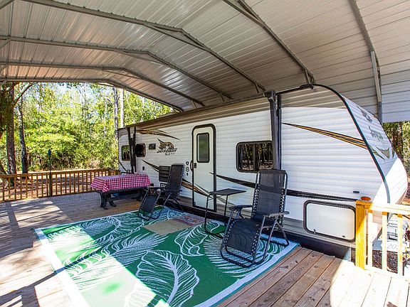 3rd image of SW 39th Ave