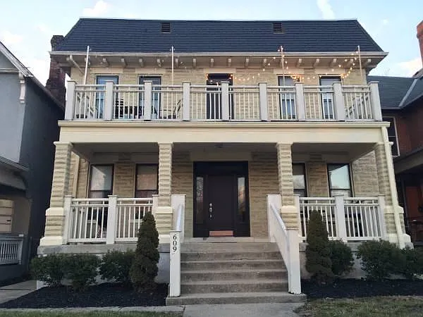 609 Dennison Ave
