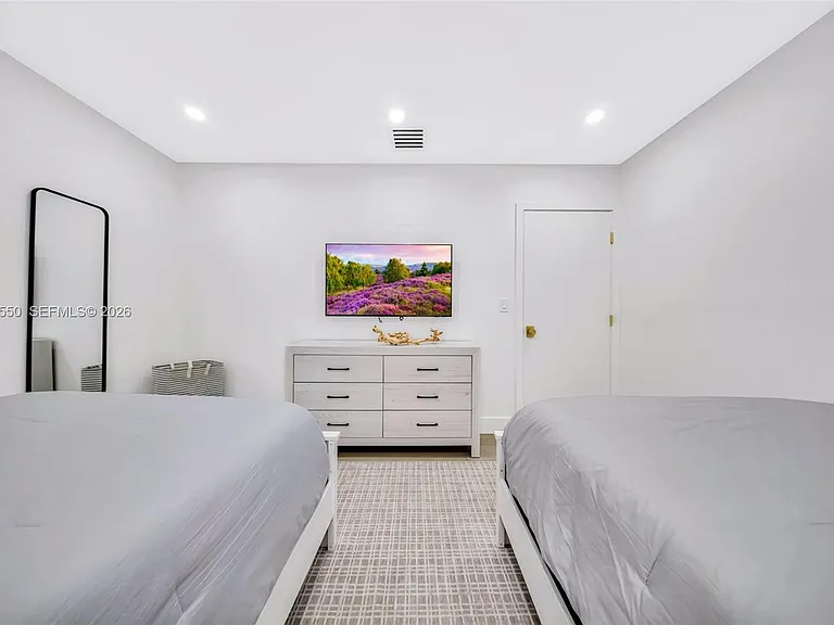 129 Nautilus Dr — Photo 58