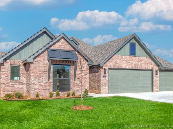 25 E 32nd St, Sand Springs, OK 74063