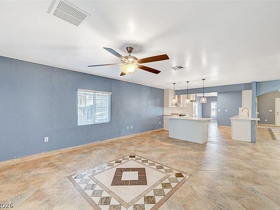 3rd image of 4825 Kilda Cir
