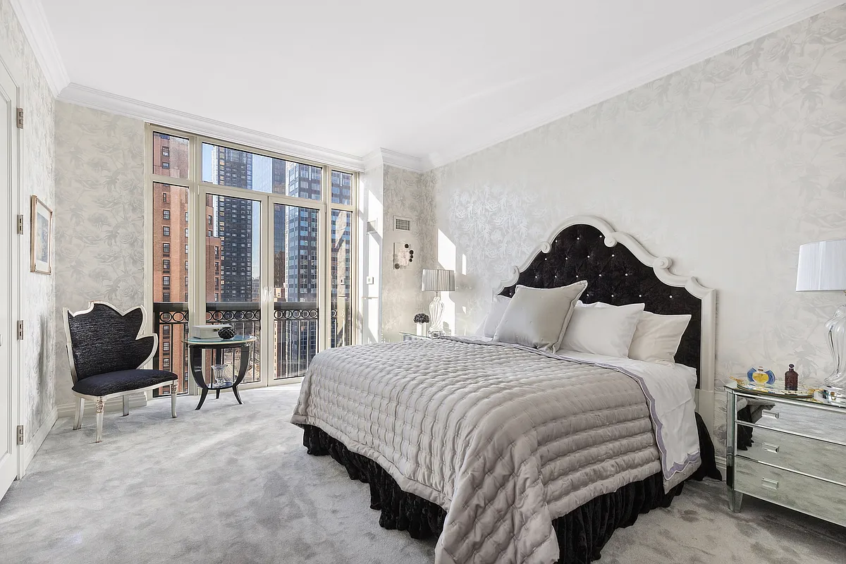 400 East 51st St Unit 15C  