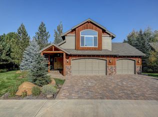 19407 Charleswood Ln, Bend, OR 97702