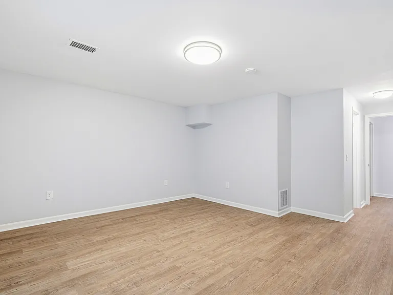 12320 Granada Way — Photo 14