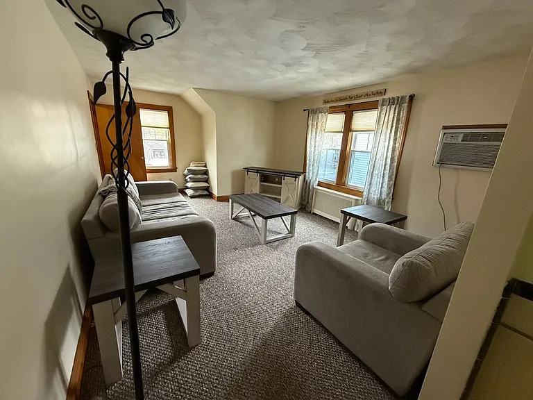 28 Jastram St #30 — Photo 2