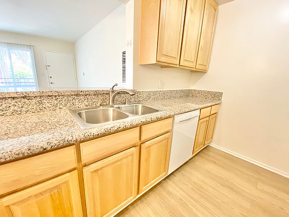 3rd image of 11606 Gorham Ave APT 4