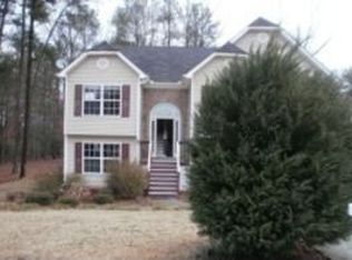 3040 Sierra Ridge Ct, Loganville, GA 30052