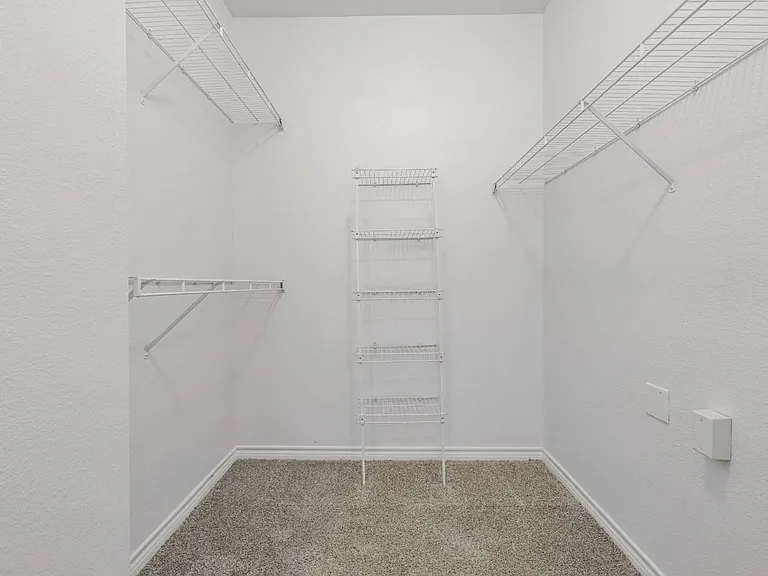 9th Street Apartments — Photo 19