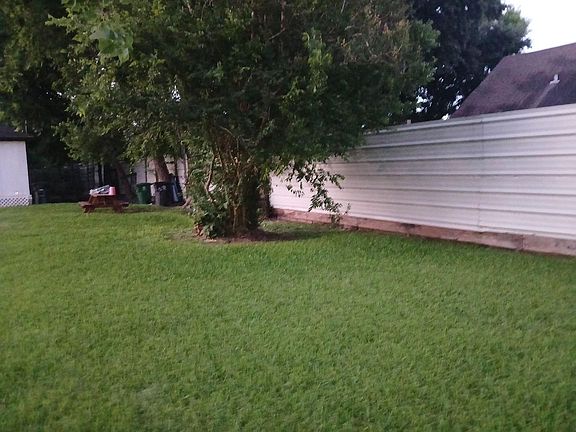 2nd image of 3219 Evella St
