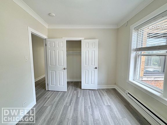 4th image of 4216 N Clark St #1417-1