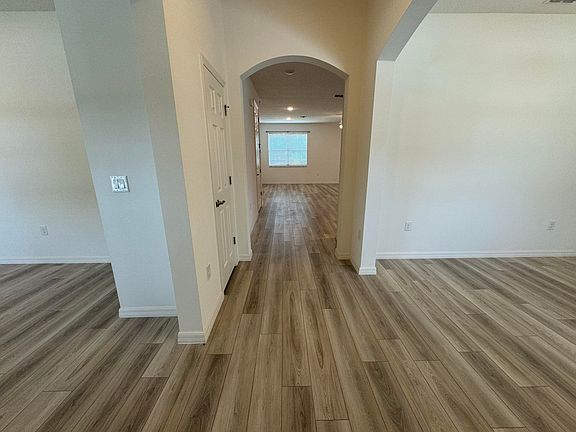 3rd image of 143 Meadow Ave SE