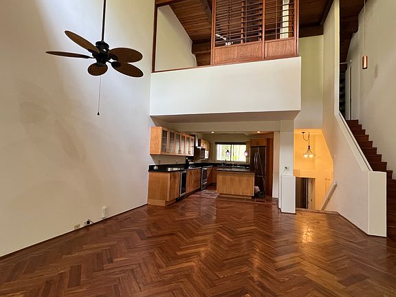 Three stories town home