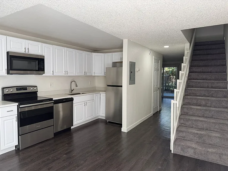 Prestige Townhomes: Stylish 2-Bedroom Living in the Heart of Puyallup — Photo 2