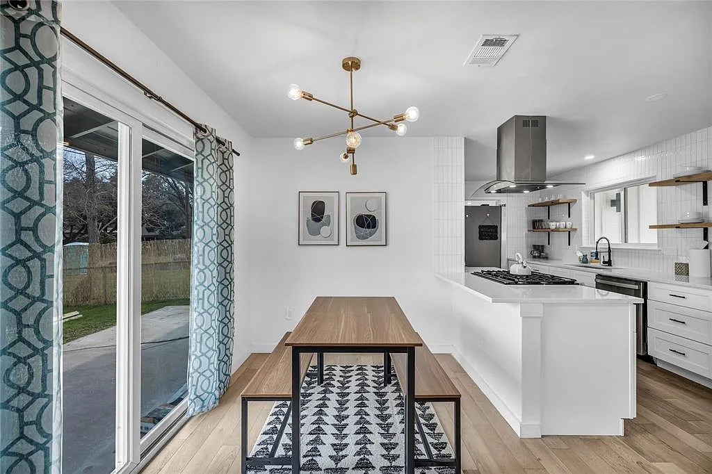 3 bed, 2.0 bath, 1674 sqft, $2,750 — Photo 3