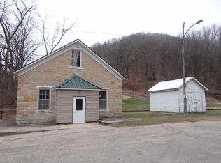 8819 4th St, Glen Haven, WI 53810