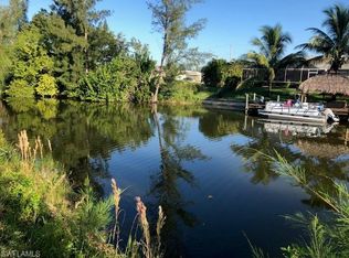 245 SW 28th Ter, Cape Coral, FL 33914