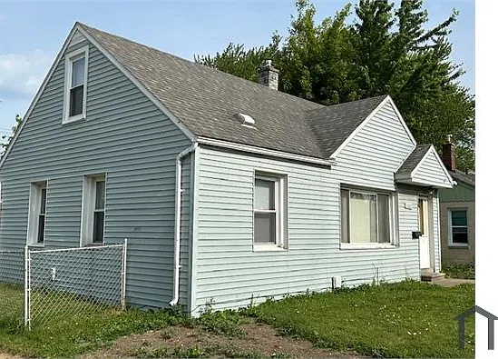23007 Rosalind Ave — Photo 1